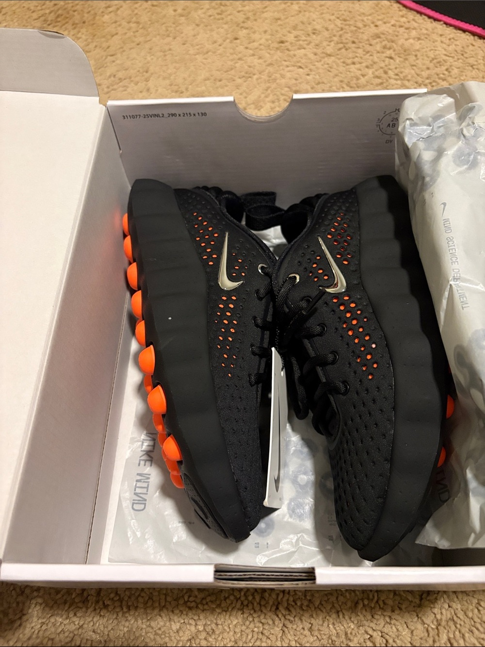 Nike Mind 002 'Black Hyper Crimson 8w